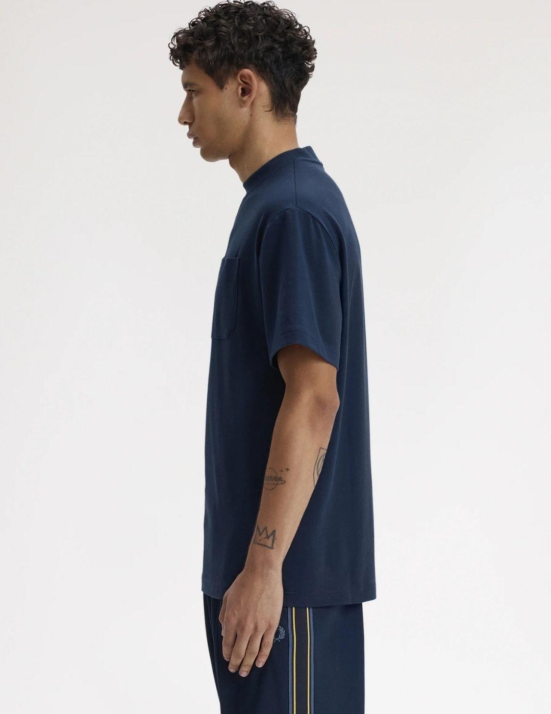 Camiseta Fred Perry Pocket Detail Marino Hombre