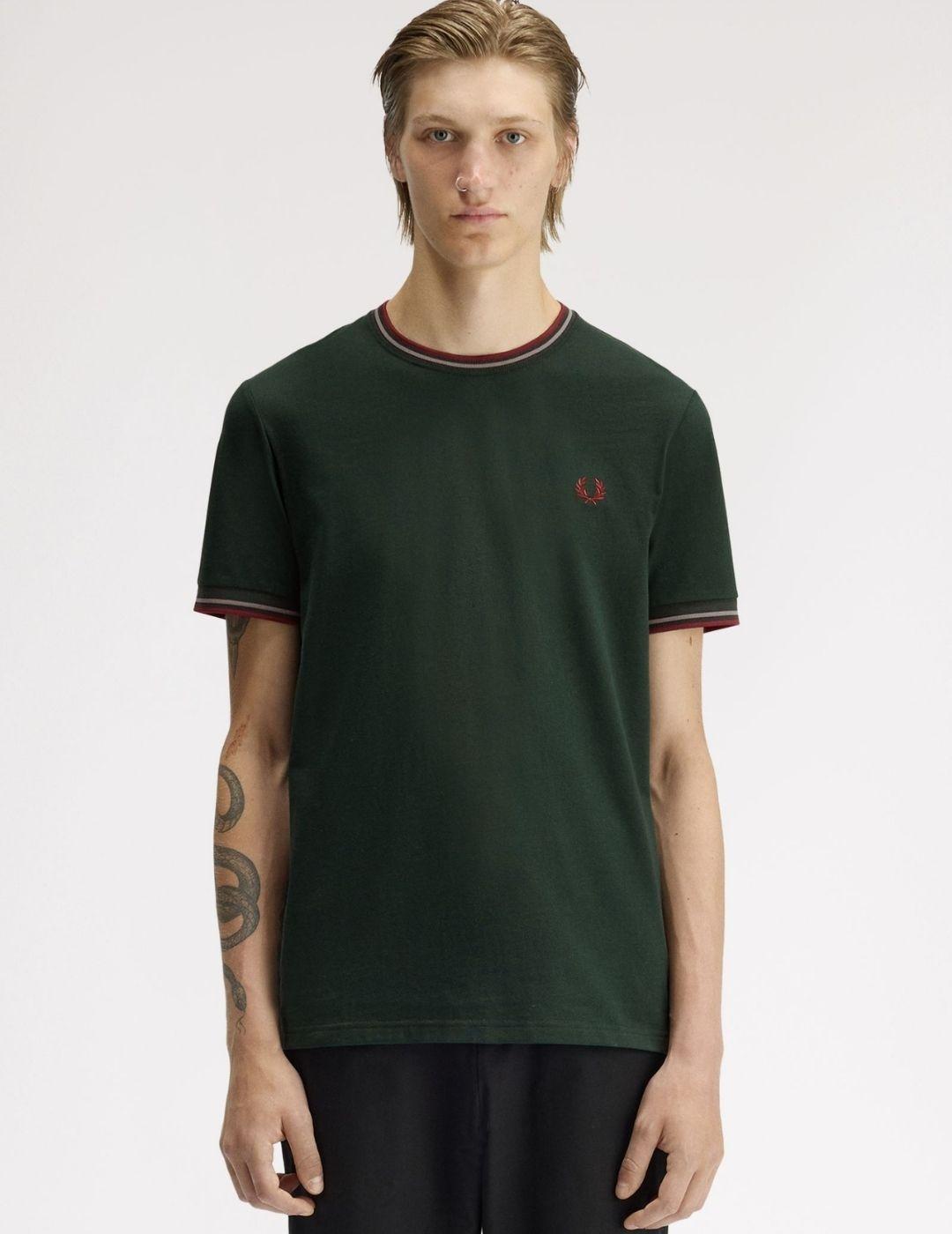 Camiseta Fred Perry Twin Tipped Verde Hombre