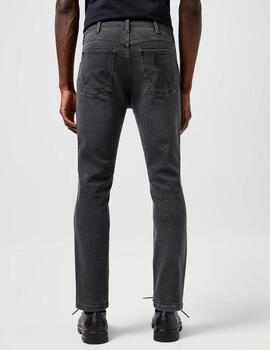 Pantalón Wrangler Whispered Wash Gris Hombre